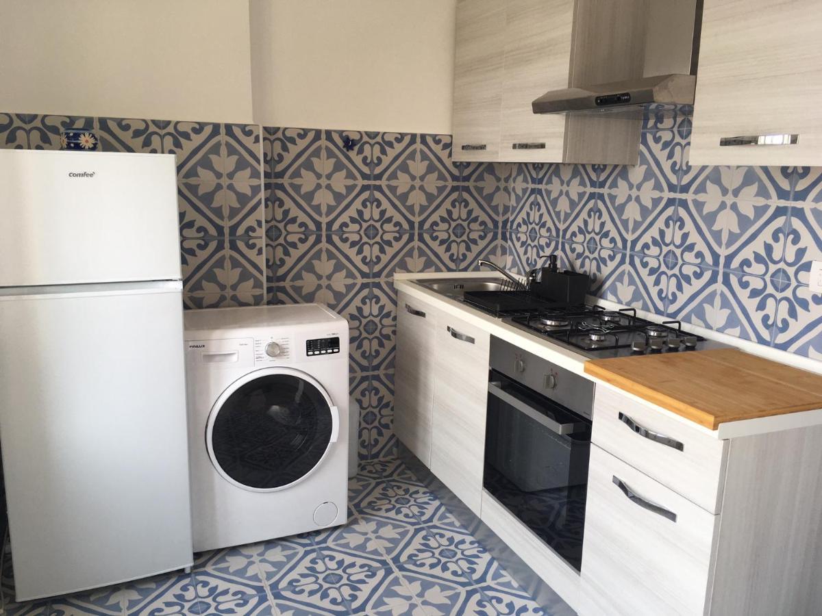 La Dimora Delle Sirene Apartment Salerno Bagian luar foto