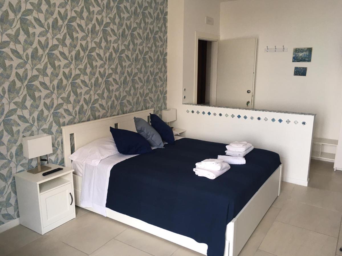 La Dimora Delle Sirene Apartment Salerno Bagian luar foto