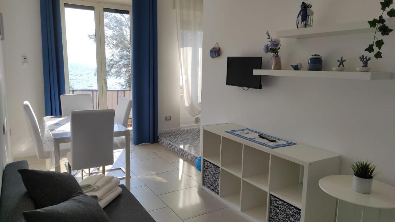 La Dimora Delle Sirene Apartment Salerno Bagian luar foto