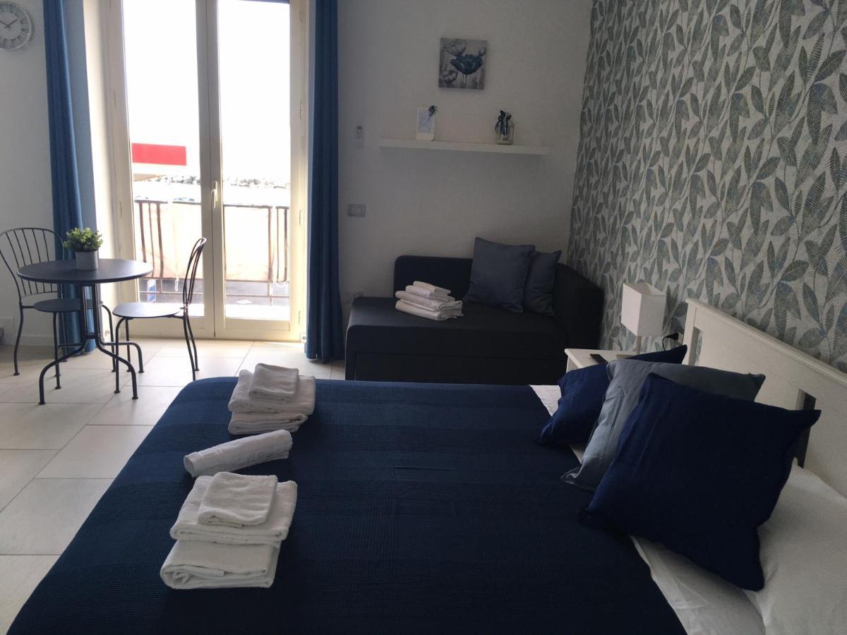 La Dimora Delle Sirene Apartment Salerno Bagian luar foto